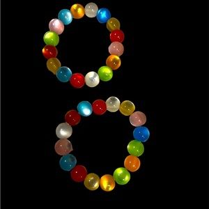 Colorful resin beaded stretch bracelets